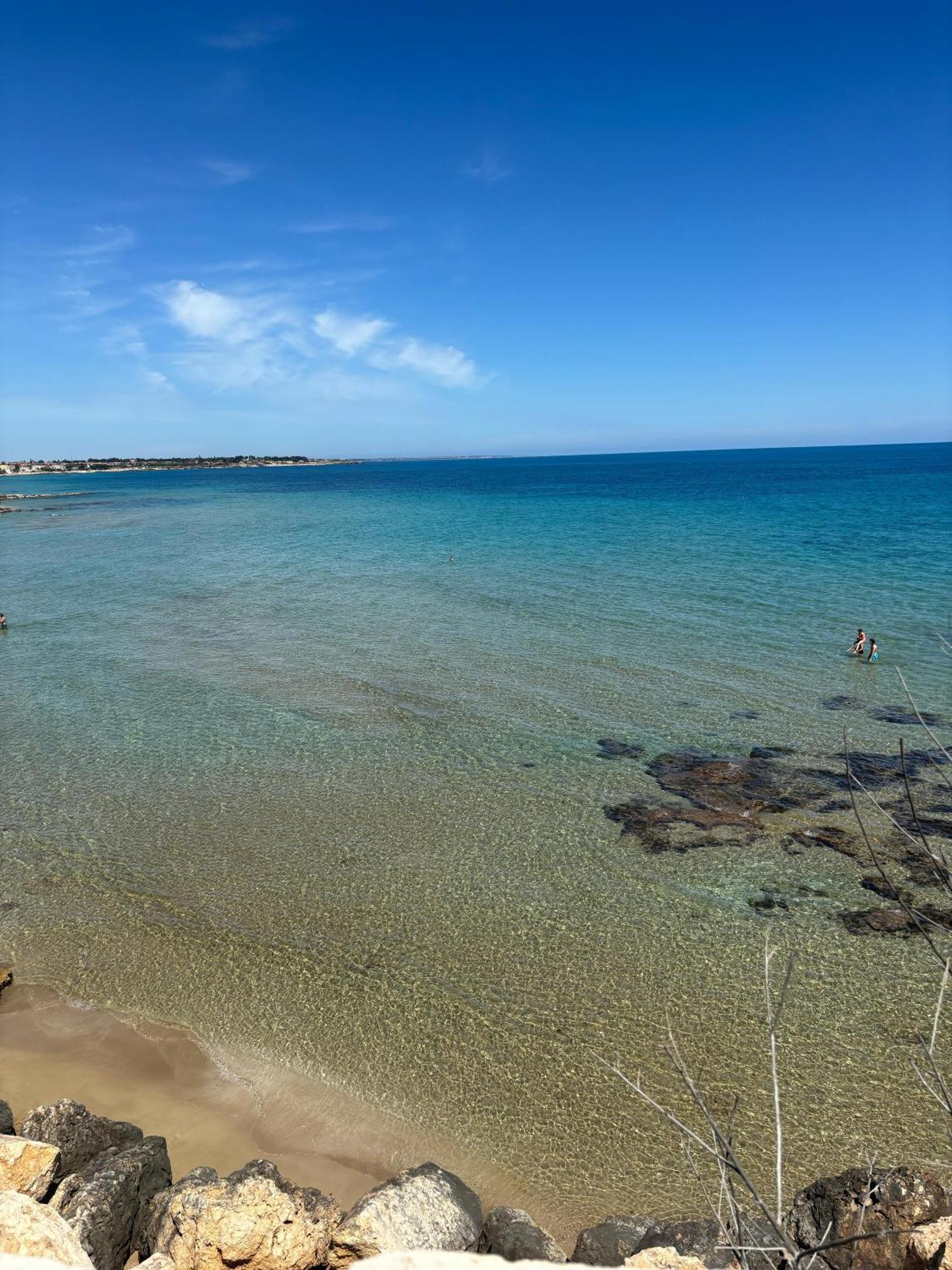 Vila Agua Marina Avola Exteriér fotografie